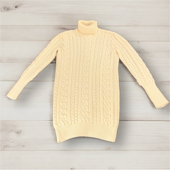 CHANEL Ivory Cable Knit & Pearl
Sweater Dress - Picture 13 of 13